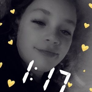 Meet your Posher, Lorraine